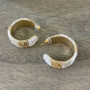 NWT Beautiful Gold Silver and white beaded hoop earrings